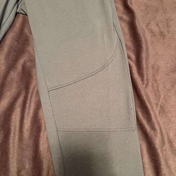 BuffBunny - Blue Jasmine Jogger - Picture 7 of 12